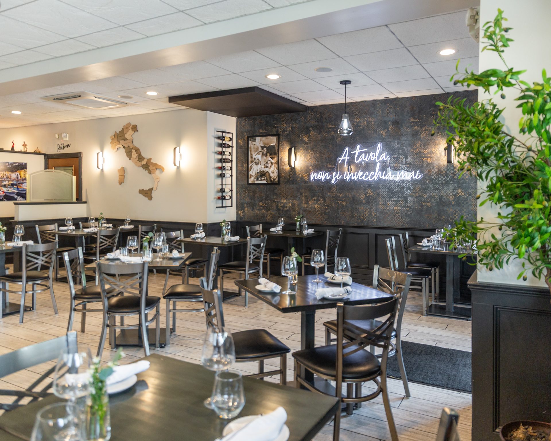 Host your event at Caffe Bravo